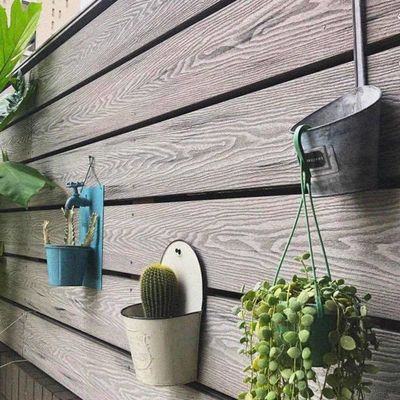 Un buon prezzo. Decking composito 3D esterno triplo strato profilo di pavimento WPC cavo in linea