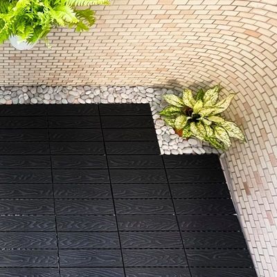 Un buon prezzo. Piastrelle per terrazzi in legno per uso residenziale esterno in linea