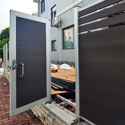 Un buon prezzo. Disegno di porta in WPC personalizzato resistente alle intemperie in linea
