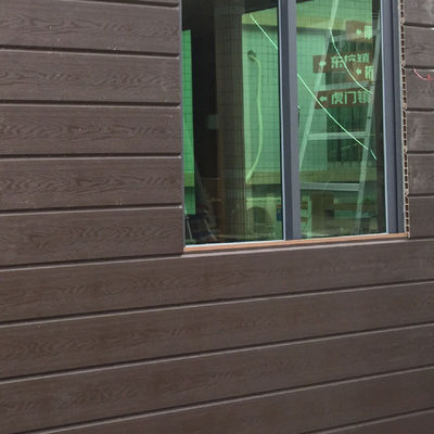Un buon prezzo. Acque resistenti WPC facciata rivestimento di legno di plastica fianco accento parete esterno in linea