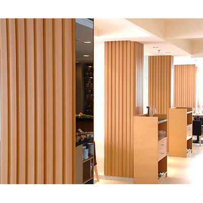 Un buon prezzo. Panelli in legno composito per esterno in legno e plastica in linea