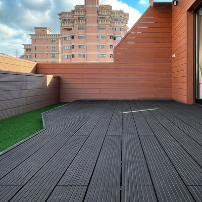 Un buon prezzo. Dischi di rivestimento per pavimenti esterni in WPC naturale Dischi di rivestimento per pavimenti riciclati Resistenti agli UV in linea