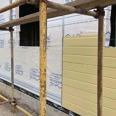 Un buon prezzo. Pannello di rivestimento per pareti interne in legno WPC PVC leggero riciclato in linea